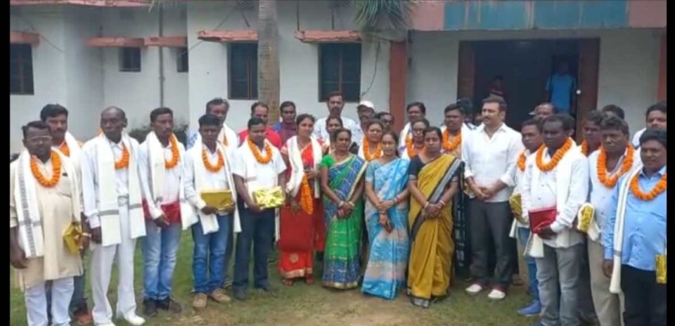 Sillee News : विश्व आदिवासी दिवस के अवसर पर विचार गोष्ठी एवं सम्मान समारोह का आयोजन…. | Vananchal 24TV Live