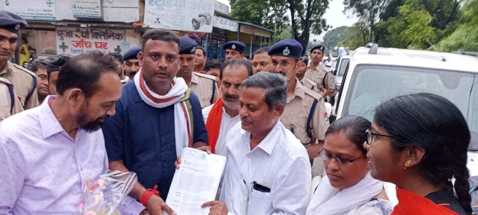 Jamshedpur News : टाटानगर रेल खंड के गोविंदपुर और आसनबानी हॉल्ट में यात्रीयों की सुविधाओं को बढ़ाया जाएगा, निरीक्षण के दौरान डीआरएम ने कहा….. | Vananchal 24TV Live