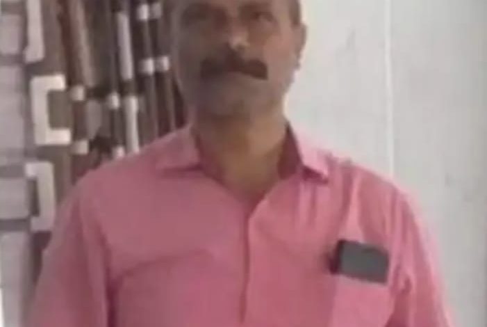 Jamshedpur News : नाबालिग के साथ अश्लील हरकत व दुष्कर्म के प्रयास मामले में पूर्व वेद पार्षद सुभाष पाल को 6 साल की सजा….. | Vananchal 24TV Live