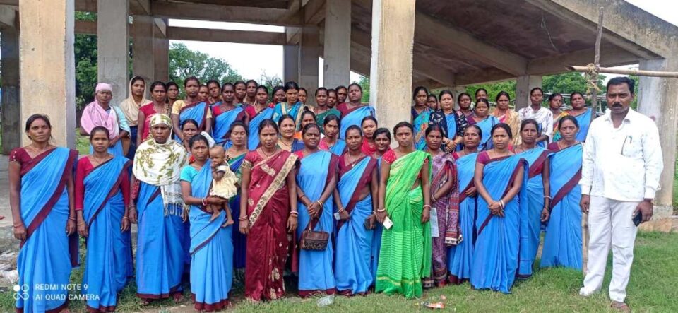 Saraikela News : जल सहियाओं का 35 माह से बकाया है मानदेय, बैठक कर दुर्गा पूजा से पहले भुगतान की मांग की…. | Vananchal 24TV Live