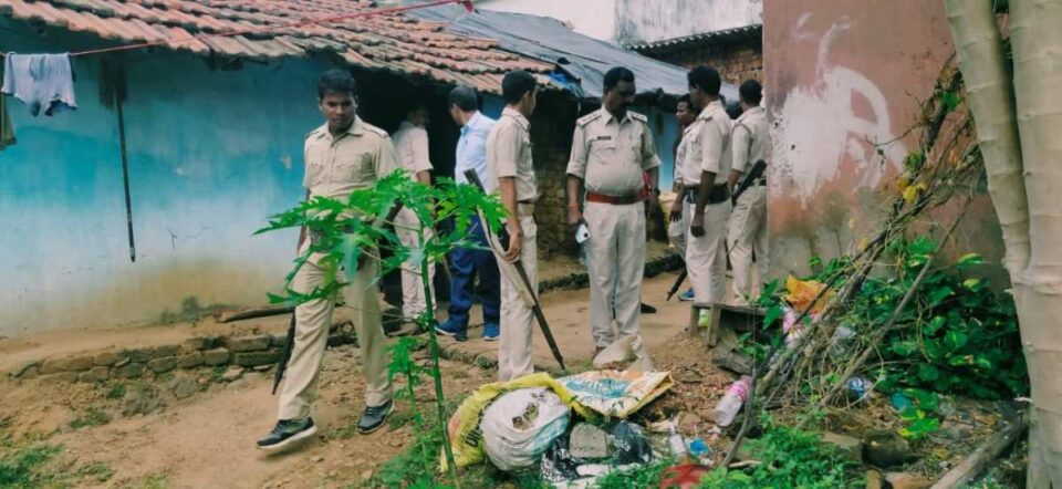 Jamshedpur News : दुर्गा पूजा को लेकर आबकारी विभाग ने कई इलाकों में मारा छापा 4 गिरफ्तार…. | Vananchal 24TV Live