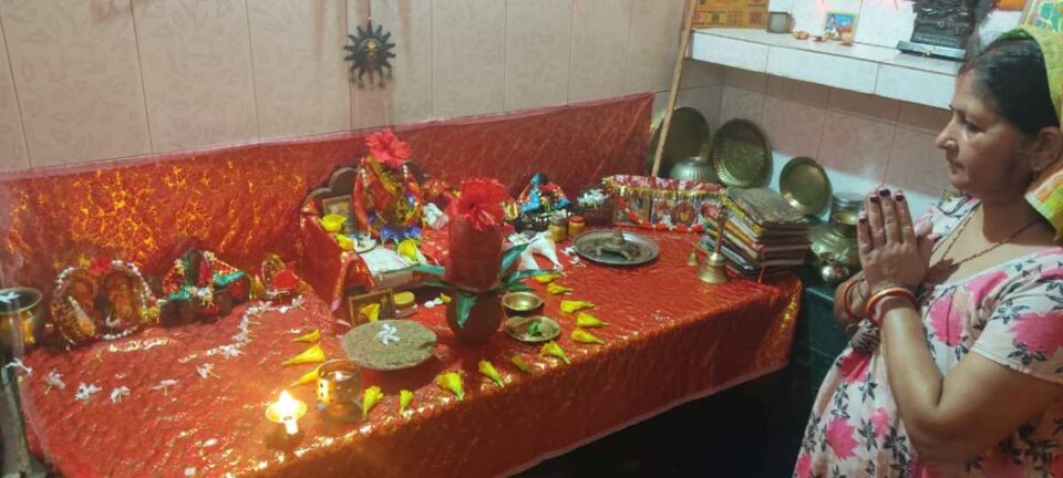 Saraikela News : कलश स्थापना के साथ शुरू हुई शारदीय नवरात्रि की पूजा….