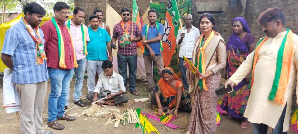 Garhwa News : लवली आनन्द ने कहा, प्लास्टिक और थर्माेकॉल के समान ने स्थानीय बाजार को प्रभावित कर रखा है….. | Vananchal 24TV Live