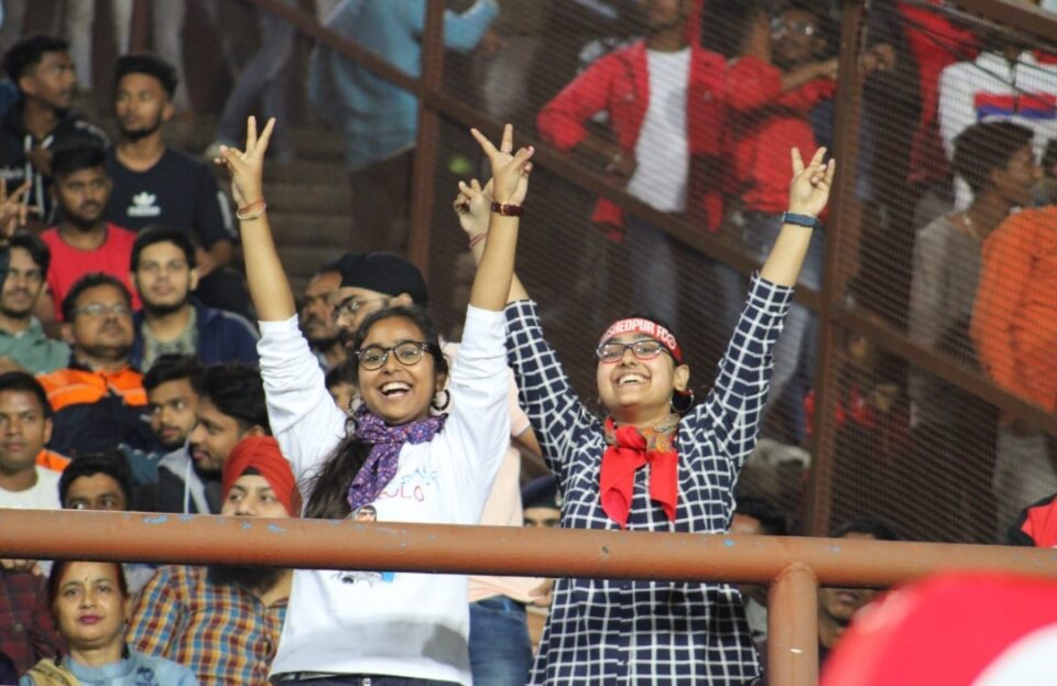 Jamshedpur News : जमशेदपुर एफसी ने नॉर्थईस्ट यूनाइटेड एफसी को 1-0 से हराकर जीता अपना पहला मैच…. | Vananchal 24TV Live