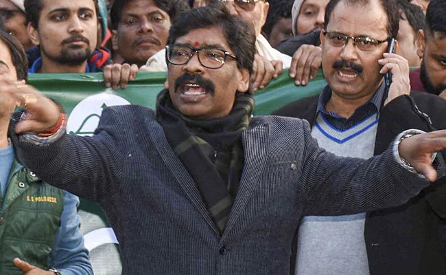 JHARKHAND NEWS : भ्रष्टाचार पर मुख्यमंत्री का चला चाबुक 29 इंजीनियरों पर मामला दर्ज की दी मंजूरी…..