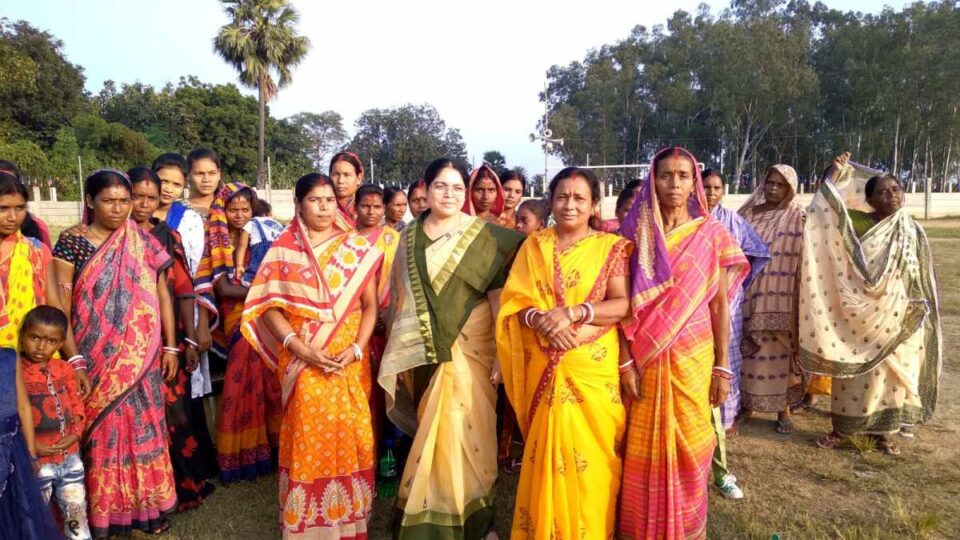 Chandil News : दीपावली व बंदना पर्व के शुभ अवसर पर डोबो बस्ती में विभिन्न प्रकार के खेल कूद प्रतियोगिता का आयोजन…. | Vananchal 24TV Live