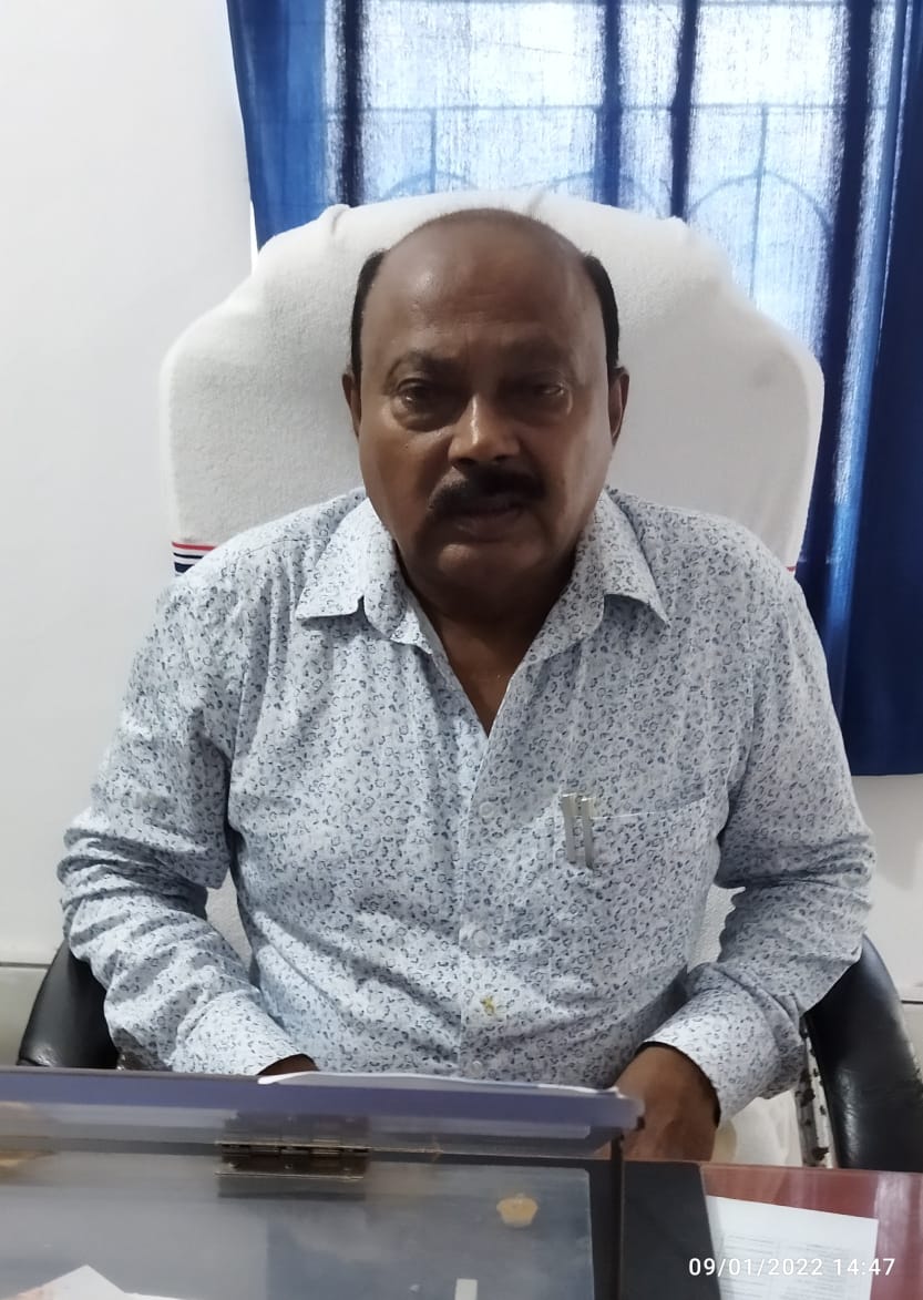 Saraikela News : सिविल सर्जन ने की विभागीय मासिक समीक्षा बैठक….