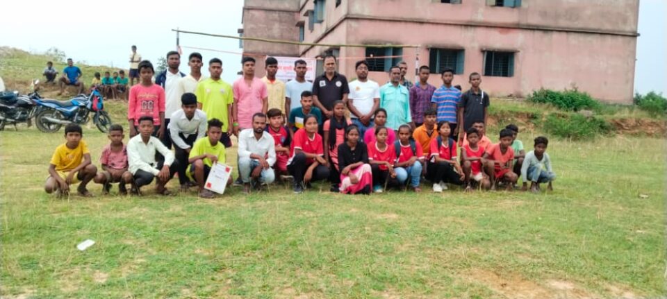 SARAIKELA NEWS : सरायकेला-खरसावां जिला ग्रुपलिंक कुश्ती कैडेट सीनियर जूनियर प्रतियोगिता का हुआ आयोजन; 30 खिलाड़ियों का हुआ चयन… | Vananchal 24TV Live