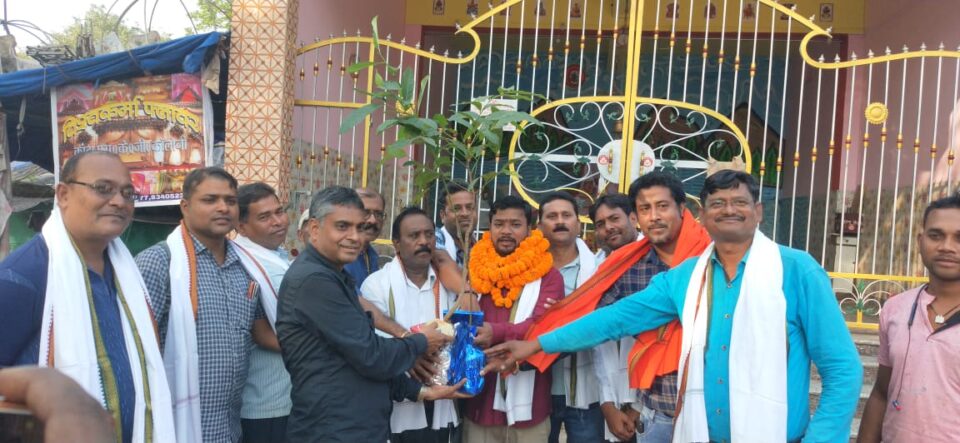 Saraikela News : जेजेए गम्हरिया प्रखंड नवनिर्वाचित पदाधिकारियों का हुआ स्वागत, पत्रकारों के हित के लिए हमेशा तत्पर है : जेजेए | Vananchal 24TV Live
