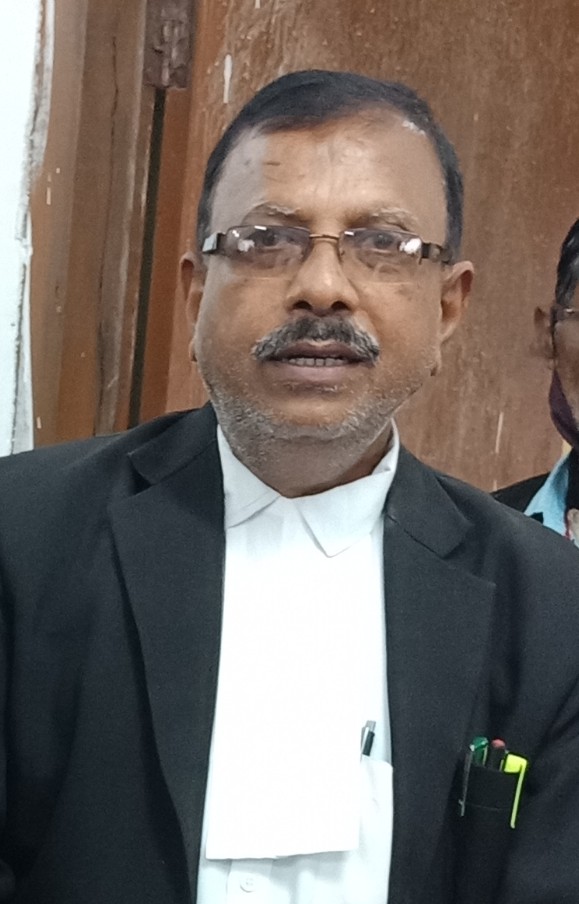 Saraikela News : मामला नाबालिग मोहन मार्डी के थाना हाजत में मौत का  डिस्ट्रिक्ट बार एसोसिएशन ने पीडीजे और डीसी को पत्र लिखकर न्यायोचित मुआवजा दिलाने और जिले भर में इलीगल डिटेंशन को सख्ती से रोकने की मांग की….