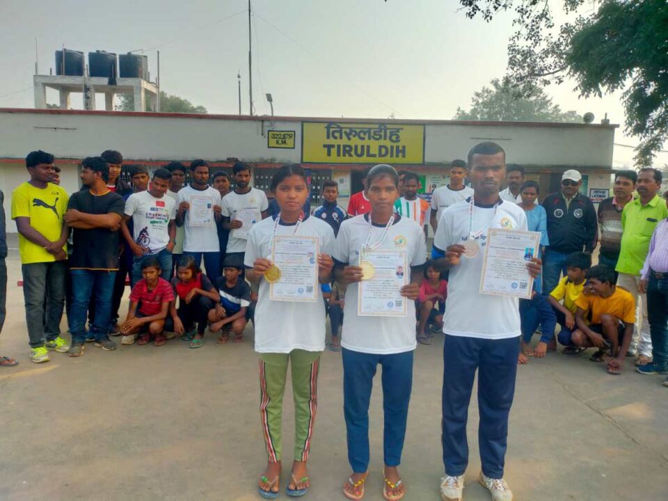 Chandil News : राष्ट्रीय एथलेटिक्स चैंपियनशिप के विजेताओं को किया गया सम्मानित.. | Vananchal 24TV Live