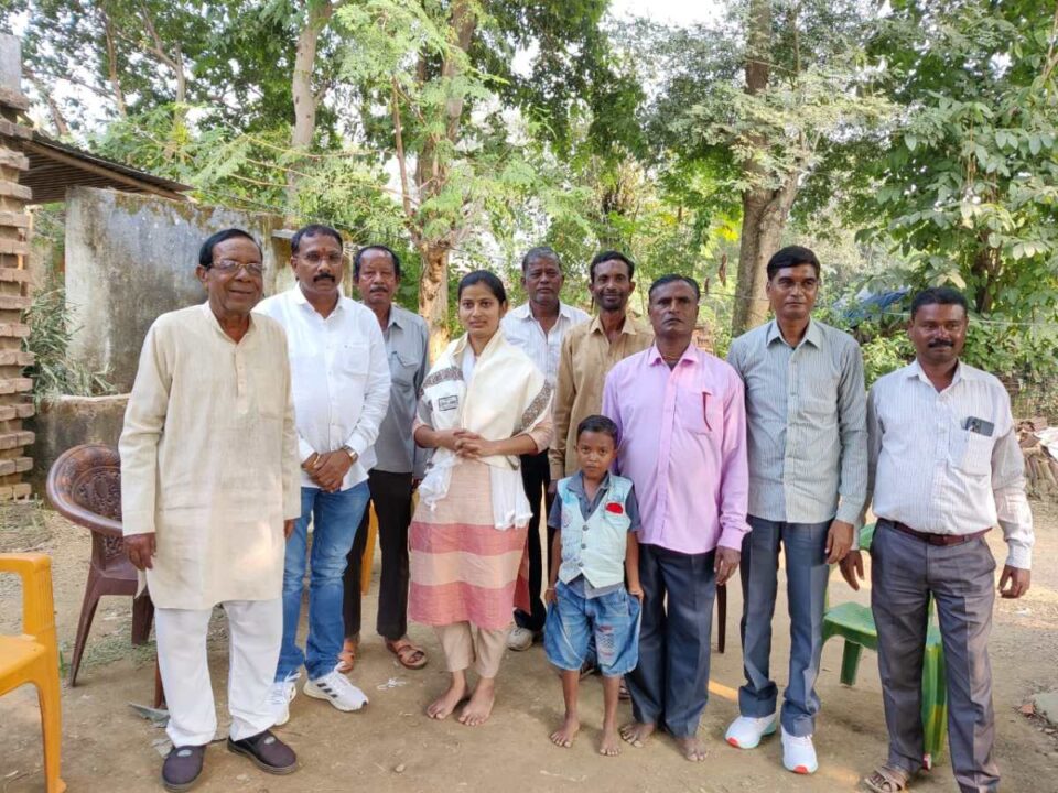 Chandil News : रघुनाथपुर के छात्रा भवानी महतो का ओबीसी कोटे में जेएनयू में हुआ चयन – आजसू नेता हरेलाल महतो ने किया सम्मानित… | Vananchal 24TV Live