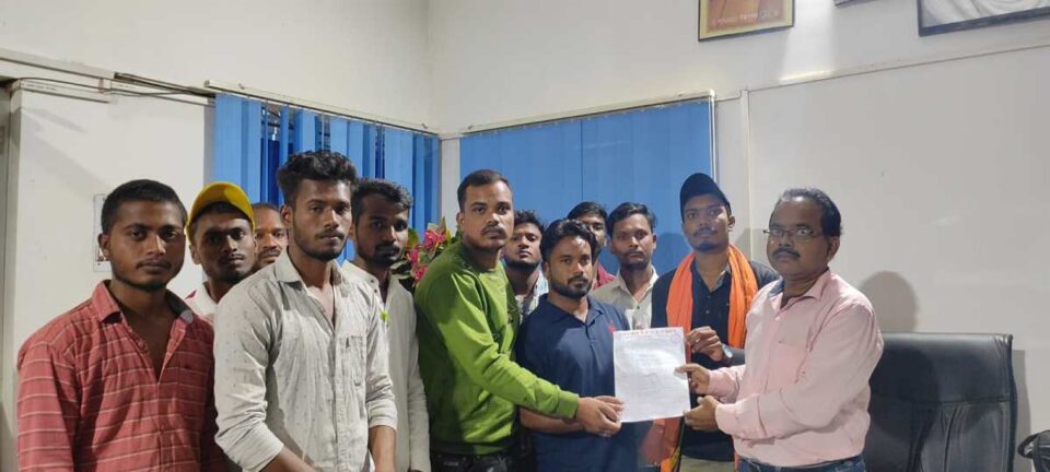 Sarikela News : एमएससी की पढ़ाई शुरू करने की मांग को लेकर छात्र संघ ने भूख हड़ताल शुरू करने की दी चेतावनी…. | Vananchal 24TV Live