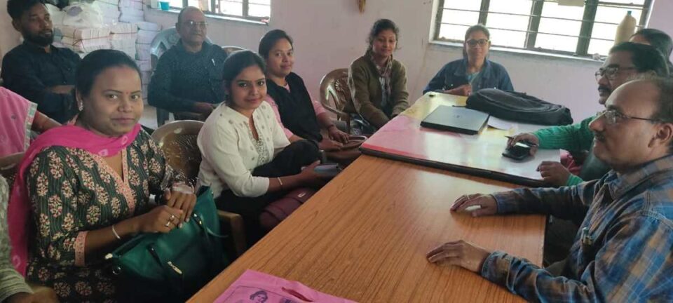 Saraikela News : प्रखंड आयुष मेला के सफल आयोजन को लेकर जिला चिकित्सा पदाधिकारी ने चिकित्सा पदाधिकारियों के साथ की बैठक…. | Vananchal 24TV Live