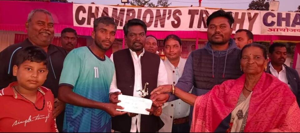 Ranchi News : गाड़ीहोटवार को हराकर वर्तमान चैंपियन हेहल पहुंची फाइनल में, पेरतोल के साथ खिताबी मुकाबला आज, मुख्य अतिथि केके सोन बाटेंगे पुरस्कार…. | Vananchal 24TV Live