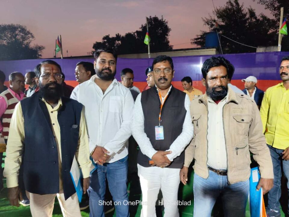 Saraikela News : श्रमिक संघ में टाटा कामगार यूनियन चुनाव को रद्द करवाने की मांग की…