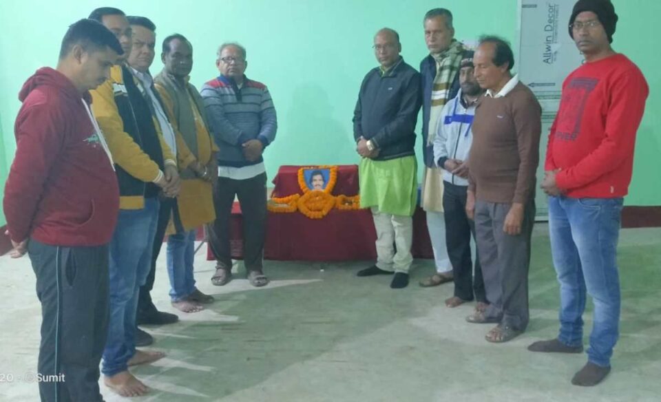 Saraikela : छऊ गुरु राधाकांत पटनायक के असामयिक निधन पर छऊ आर्टिस्ट एसोसिएशन ने की शोक सभा…. | Vananchal 24TV Live