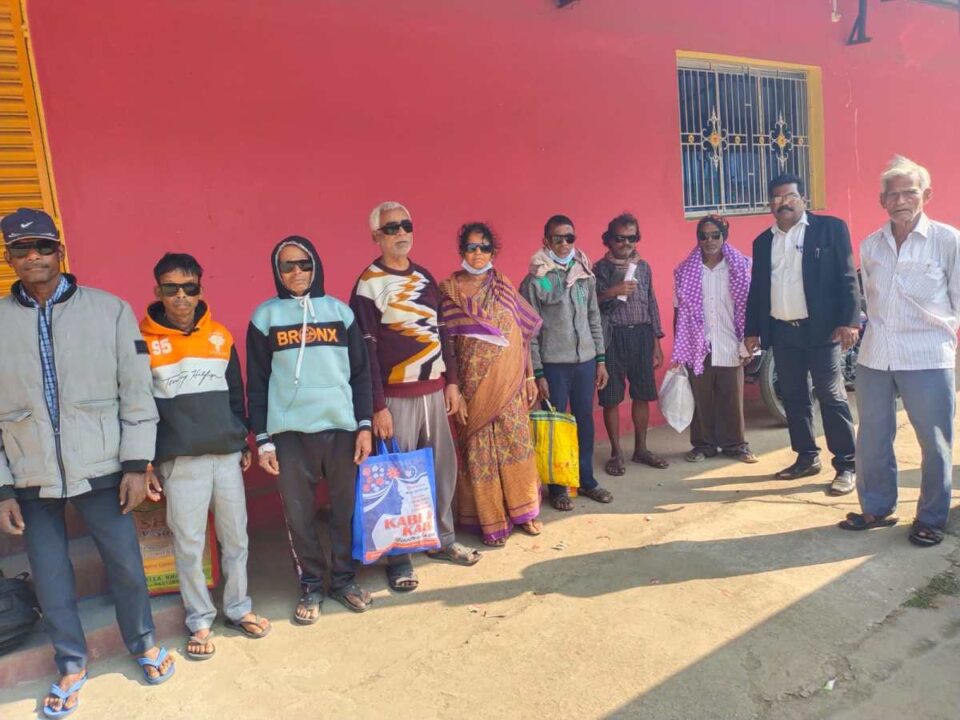 SARAIKELA NEWS : उत्कलमणि आदर्श पाठागार की ओर से 30 मरीजों का कराया गया सफल मोतियाबिंद ऑपरेशन…