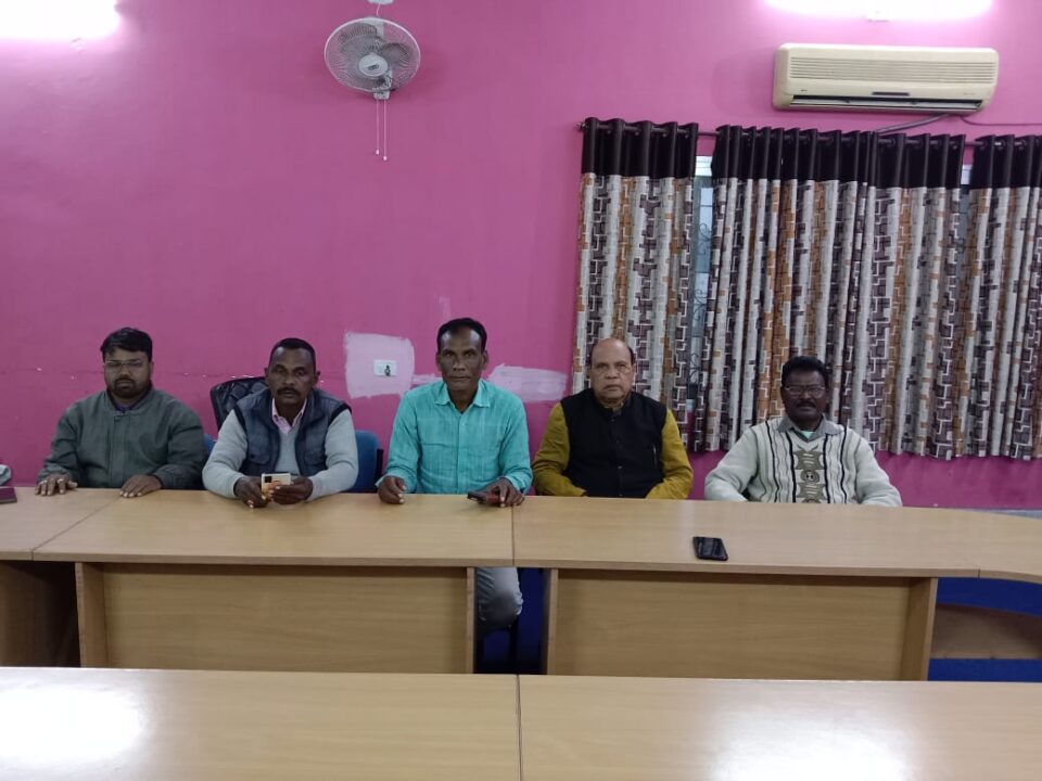 Saraikela : आदिवासी कुड़मी समाज के महाजुटान कार्यक्रम को सफल बनाने को लेकर संयोजक मंडली ने जताया आभार….