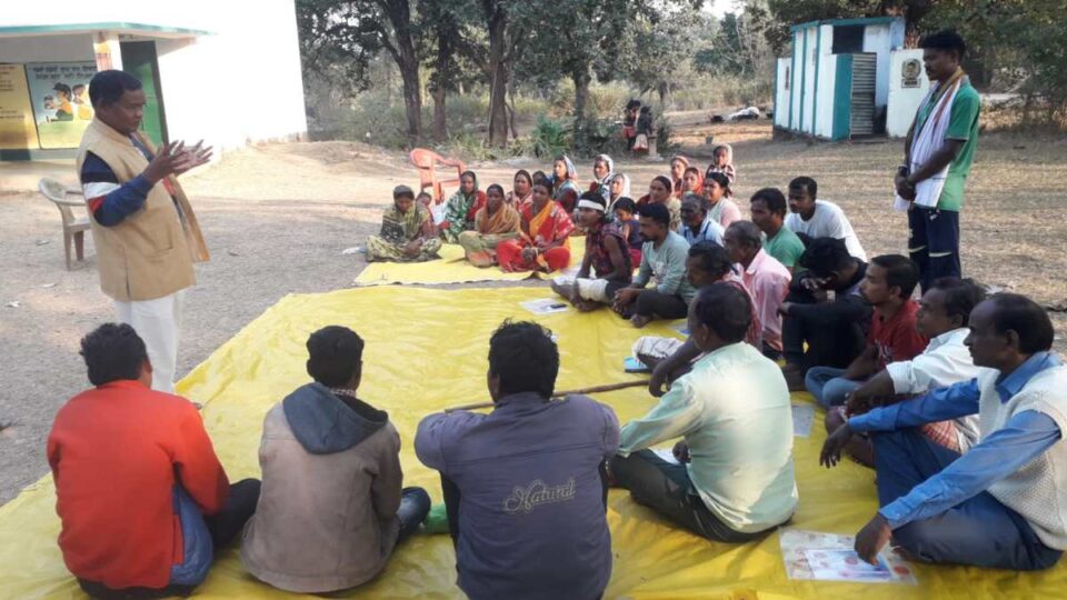 Jamshedpur : टोला बोरा काटा स्कूल मैदान में इंडियन कैंपियन फर फूड सिक्योरिटी के सहयोग से पर्यावरण चेतना केंद्र बड़ा सिगदी द्वारा किसान जागरण अभियान काआयोजन किया गया….