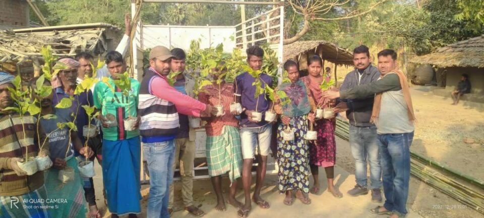Sahibganj : राज्य बागवानी मिशन के अंतर्गत बेला फूल के पौधों का हुआ वितरण… | Vananchal 24TV Live