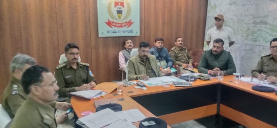 Saraikela : लंबित कांडों का निष्पादन करने का एसपी ने दिया निर्देश… | Vananchal 24TV Live