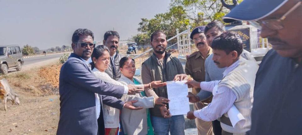 Ranchi : असमाजिक तत्वों ने जयपाल सिंह मुंडा की प्रतिमा को क्षतिग्रस्त स्थानीय लोगों में आक्रोश …..