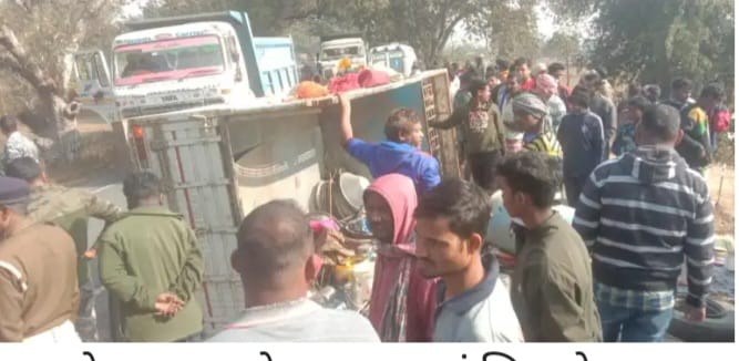 राजनगर चाईबासा मार्ग पर घटी बड़ी घटना 3 लोगों की मौके पर मौत। 30 गंभीर लोगों को जमशेदपुर किया गया रेफर… | Vananchal 24TV Live