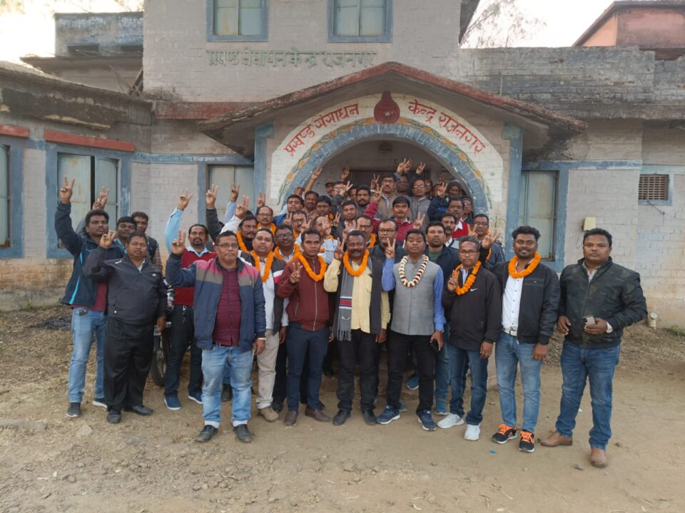 अजाप्टा के राजनगर अंचल इकाई का हुआ पुनर्गठन, रविंद्र नाथ मुर्मू बने अंचल अध्यक्ष… – Vananchal 24TV Live – वनांचल 24TV लाइव