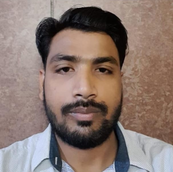 Saraikela : कार हादसे में चाईबासा के युवक की मौत, देर रात को तेलाई मोड़ पर पेड़ से टकराया…