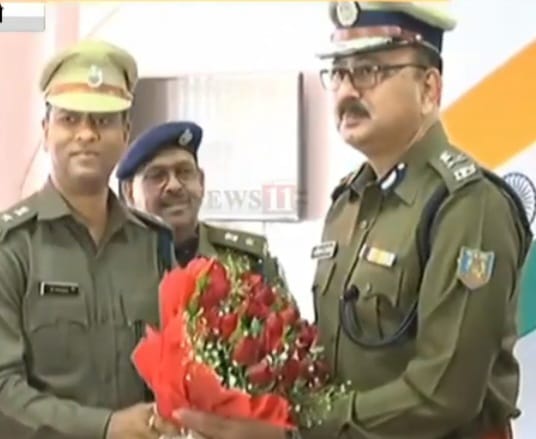 आम जनता की सुरक्षा और विधि व्यवस्था बनाए रखना हमारी प्राथमिकता नए डीजीपी अजय कुमार सिंह … – Vananchal 24TV Live – वनांचल 24TV लाइव
