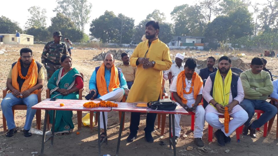 अगामी रामनवमी महोत्सव की तैयारी को लेकर महावीर मण्डल नामकुम के पदाधिकारीयों और सदस्यों की हुई अहम बैठक, बैठक में शामिल हुये केन्द्रीय अघ्यक्ष श्रीजय सिंह यादव, 14 वें बार बने मनोज सिंह अध्यक्ष… – Vananchal 24TV Live – वनांचल 24TV लाइव