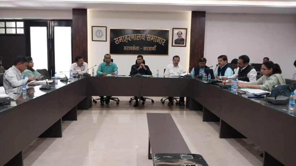 Sarakela : स्थानीय कलाकारों के साथ भगवान बिरसा मुंडा स्टेडियम में होगा चैत्र पर्व 2023 कार्यक्रम: उपायुक्त…
