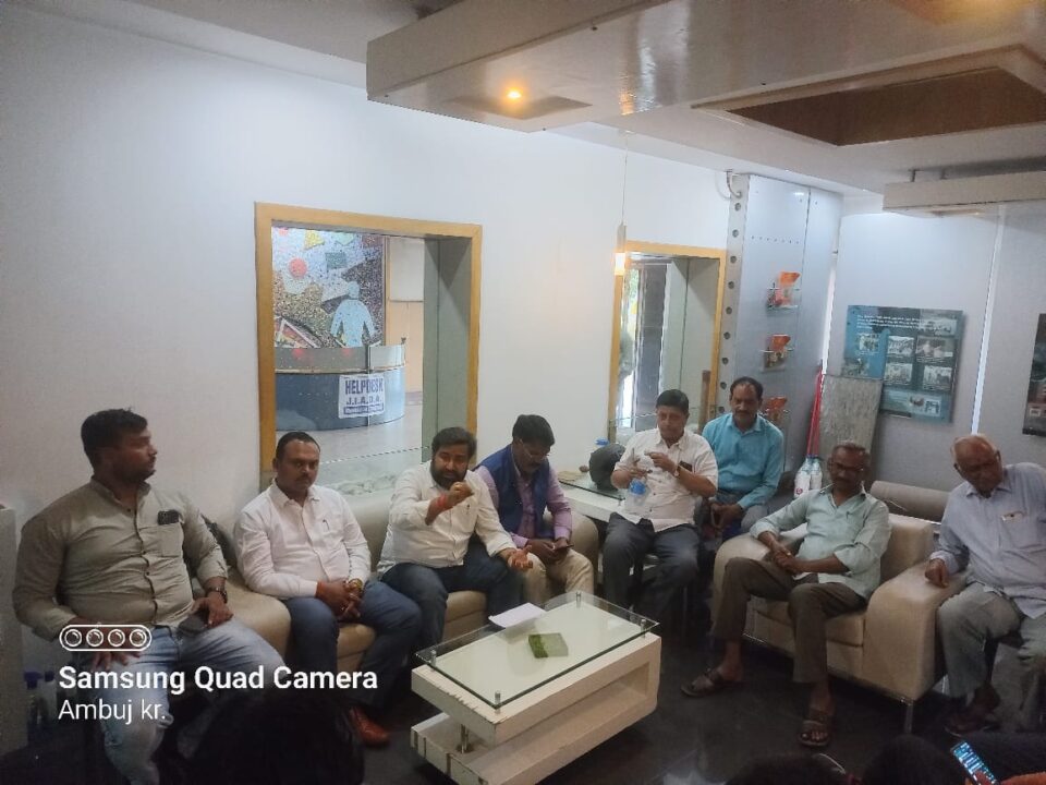 SARAIKELA NEWS : प्रेस कॉन्फ्रेंस कर जिला कांग्रेस कमेटी ने अडानी समूह की निष्पक्ष एवं स्वतंत्र एजेंसियों से जांच कराने की मांग की . . .