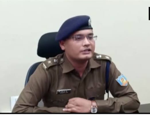 प्रभारी एसपी ने प्रभार लेते ही दिखे एक्शन में.. आम जनता की सुरक्षा सुनिश्चित कर अवैध कारोबार पर लगेंगे लगाम. – Vananchal 24TV Live – वनांचल 24TV लाइव