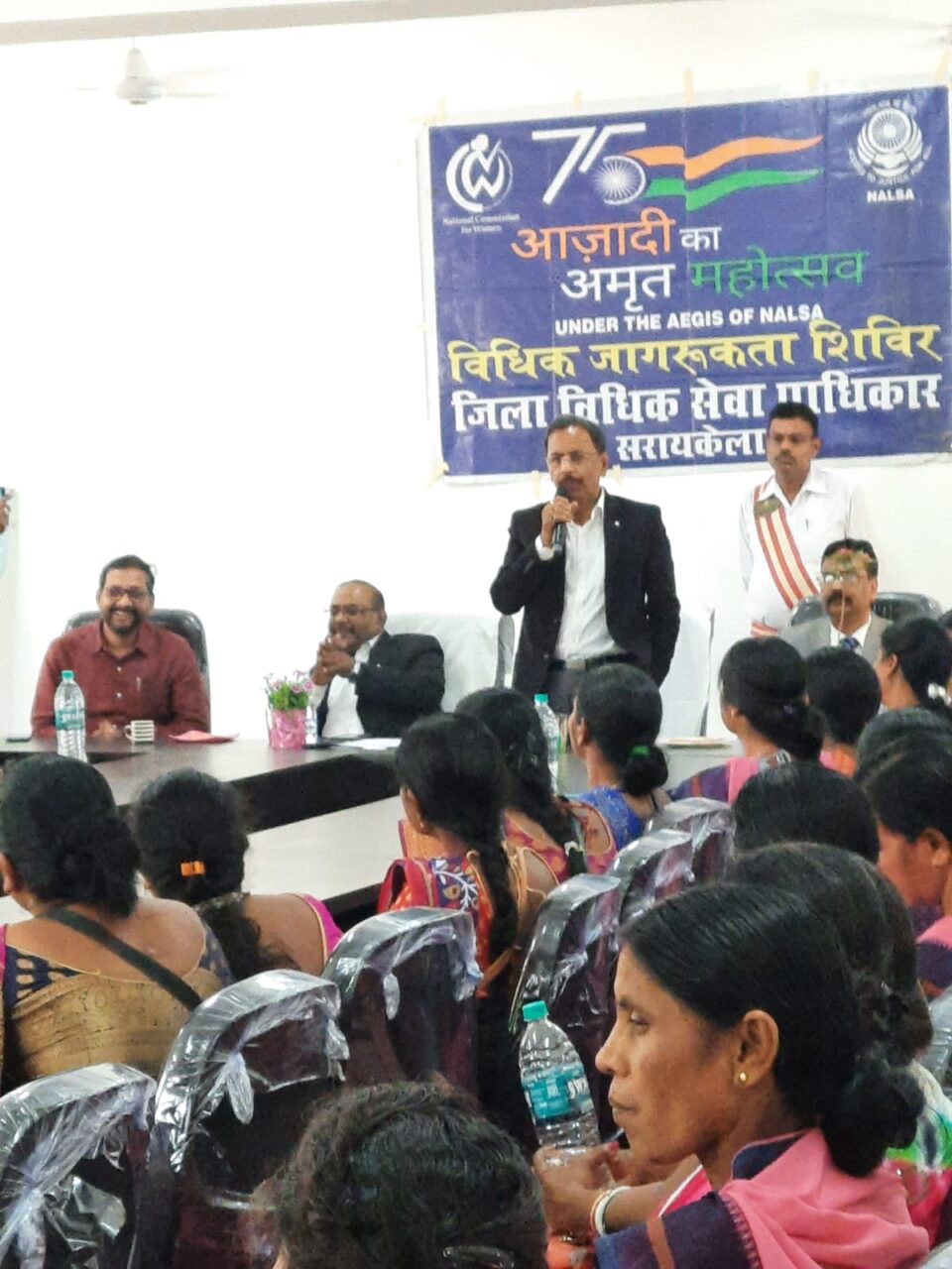 Saraikela News :अंतर्राष्ट्रीय महिला सप्ताह के तहत महिलाओं को दी गई कानून की जानकारी. .  .  – Vananchal 24TV Live – वनांचल 24TV लाइव