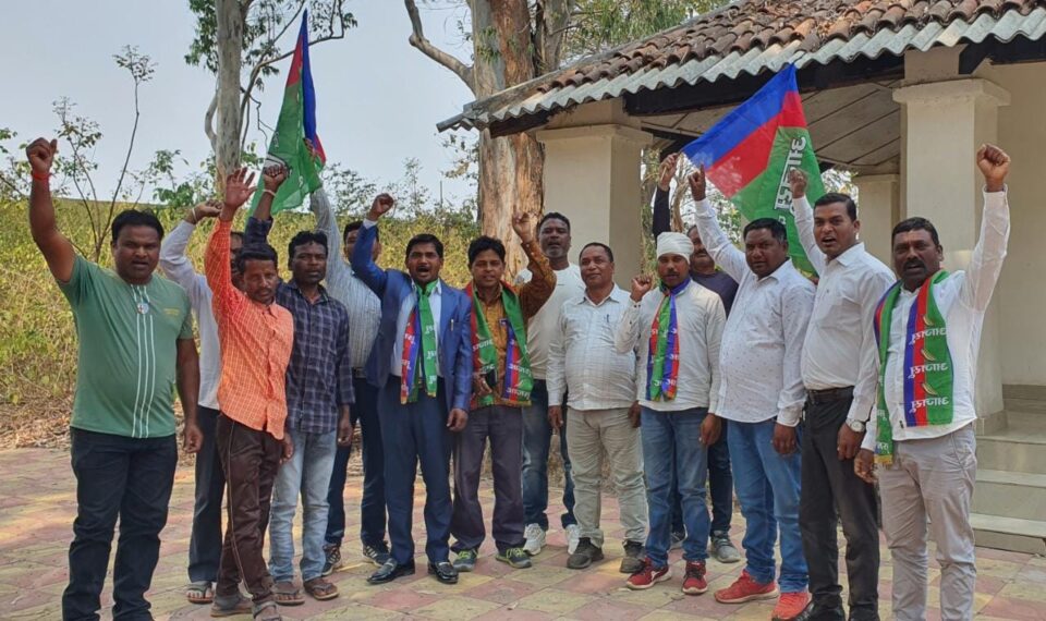 वर्तमान सरकार के गलत फैसले के खिलाफ विभिन्न जन मुद्दों पर मुखर होकर आवाज बुलंद करने की तैयारी में जुटे आजसू पार्टी… – Vananchal 24TV Live – वनांचल 24TV लाइव
