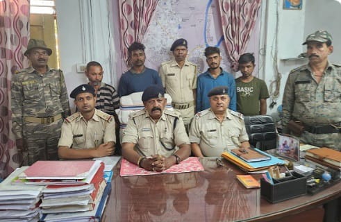 Saraikela : थाना प्रभारी के करवाई से दहशत में माफिया…