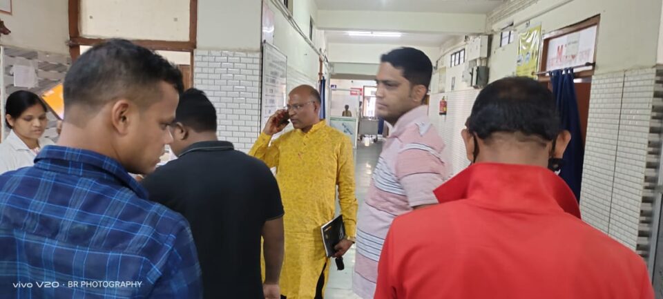 Saraikela :  सदर अस्पताल में हर माह करोड़ों खर्च के बावजूद भी मरीजों को सुविधाएं मयस्सर नहीं : मनोज कुमार चौधरी…