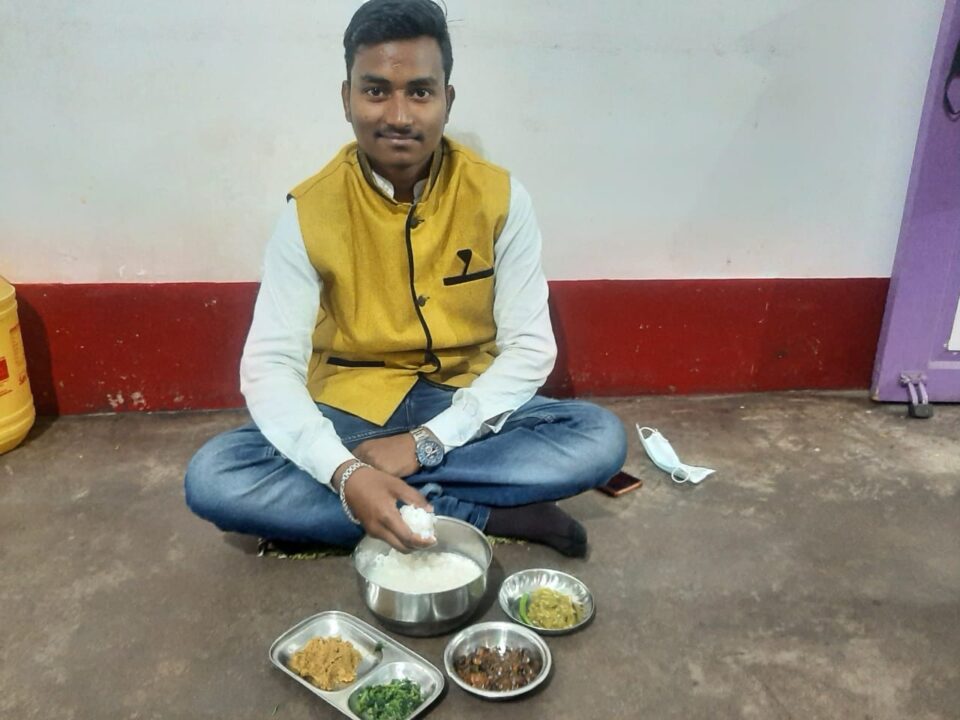 में मना परंपरागत पोखाल दिवस; विभिन्न इनग्रेडिएंट्स के साथ लोगों ने पोखाल भोजन का लिया आनंद… – Vananchal 24TV Live – वनांचल 24TV लाइव