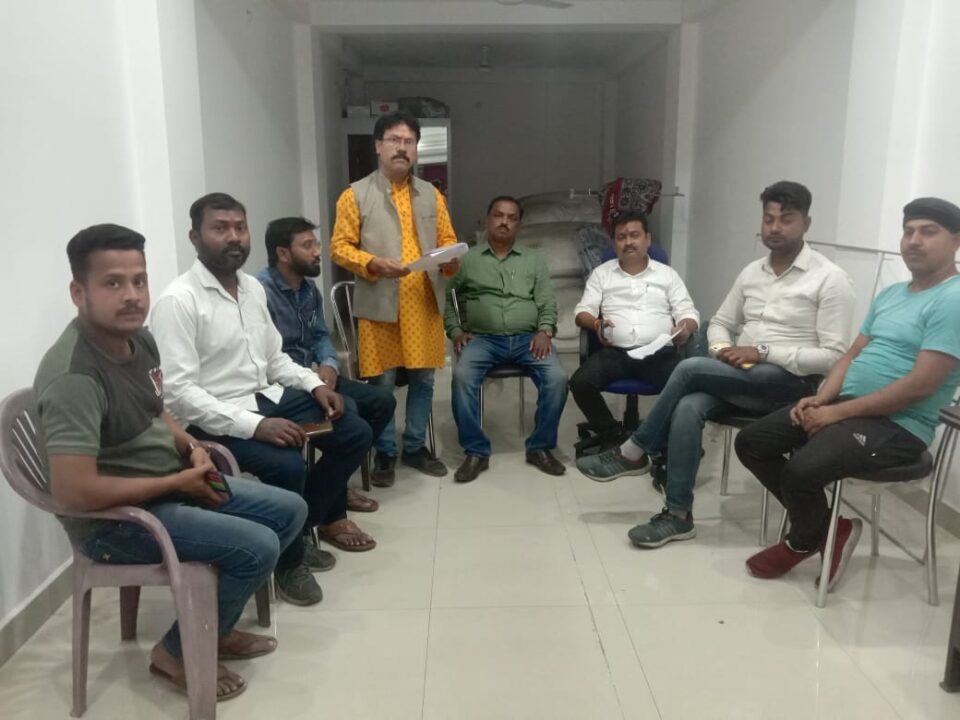 रामगढ़ कैंट चार में हुई बैठक.पढ़कर सुनाया गया राष्ट्रपति अभिभाषण… – Vananchal 24TV Live – वनांचल 24TV लाइव