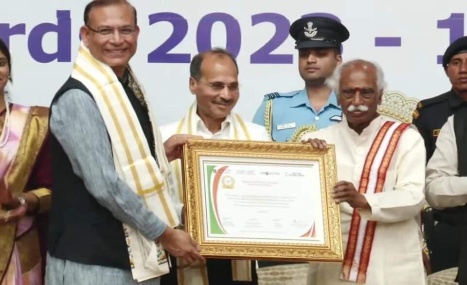रत्न पुरुस्कार 2023 अलंकृत हुए सांसद जयंत सिन्हा, भाजपाइयों में खुशी लहर… – Vananchal 24TV Live – वनांचल 24TV लाइव