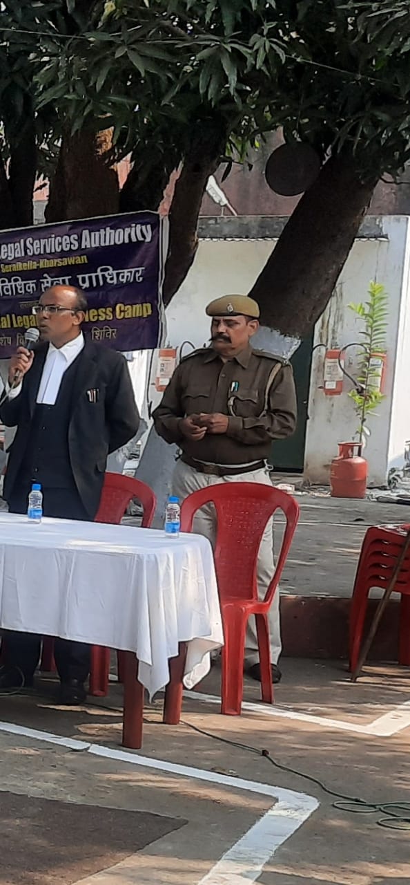Saraikela : डालसा के निर्देश पर चीफ लीगल एड डिफेंस काउंसिल ने मंडल कारा का किया दौरा…