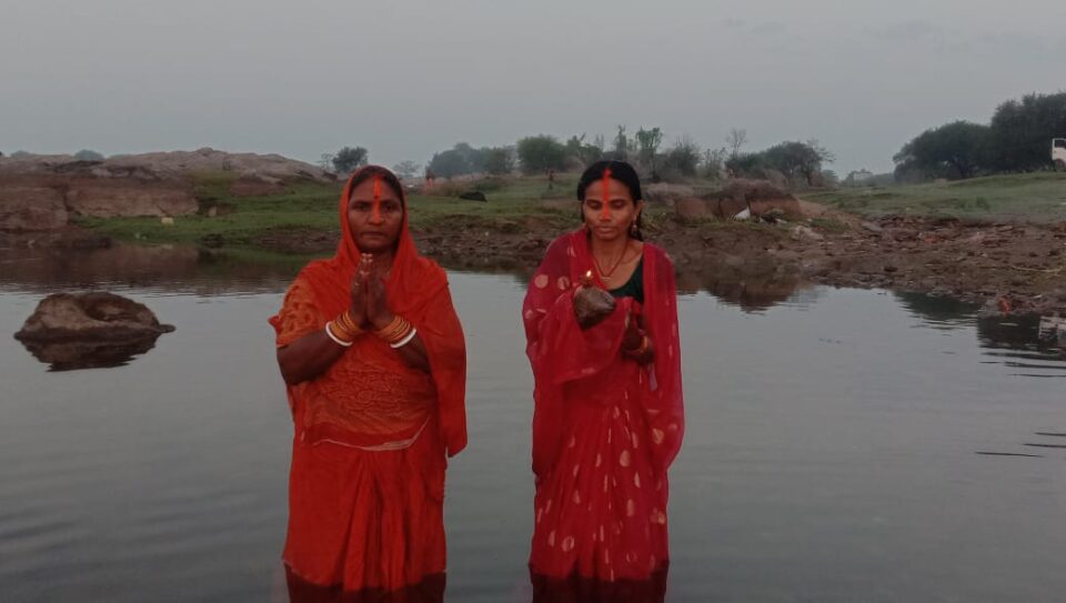 उदीयमान भगवान भास्कर को अर्घ्य देने के साथ संपन्न हुआ आस्था का महापर्व छठ व्रत… – Vananchal 24TV Live – वनांचल 24TV लाइव