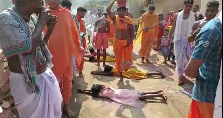 Chandil : नव पत्रिका प्रवेश के साथ बासंती दुर्गा पूजा का हुआ शुभारंभ…
