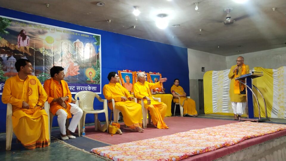 Saraikela : अखिल भारतीय गायत्री परिवार की कोल्हान प्रमंडल स्तरीय हुई बैठक..
