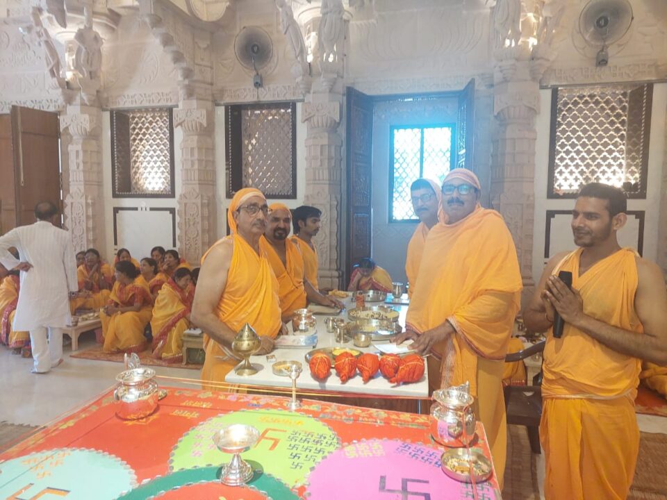 शहर में दिया गया नारा अहिंसा सबसे बड़ा धर्म हैं,  धूमधाम से मनाई गई महावीर कल्याणक दिवस निकाली गई शोभायात्रा… – Vananchal 24TV Live – वनांचल 24TV लाइव