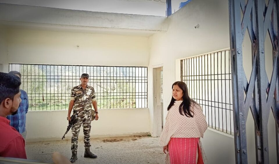 Ramgarh उपायुक्त  ने नावाडीह पंचायत में निर्माणाधीन मॉडल आंगनवाड़ी केंद्र का किया निरीक्षण, संचालन शुरू करने का दिया निर्देश… – Vananchal 24TV Live – वनांचल 24TV लाइव