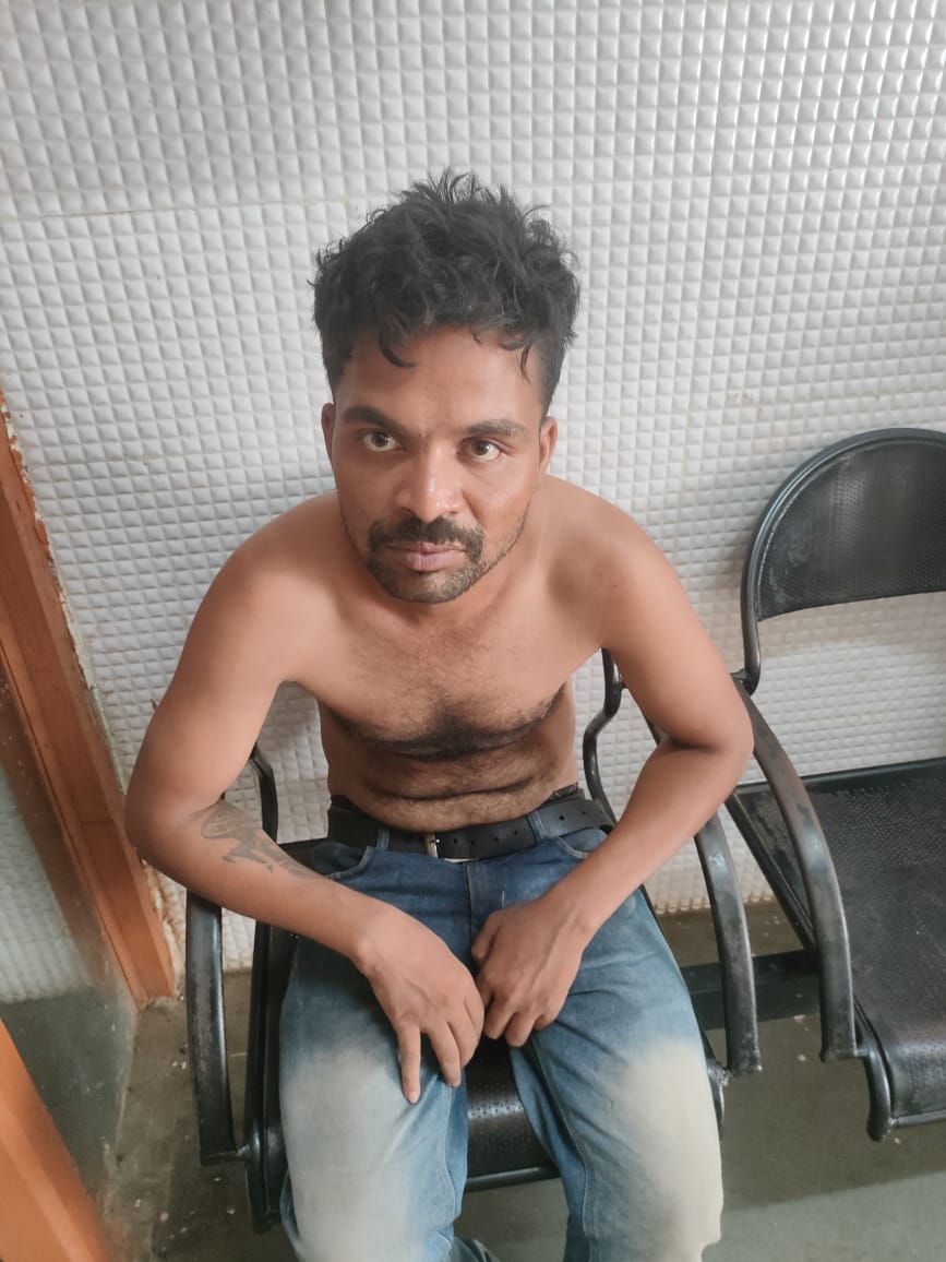 सरायकेला : सीनी रेलवे पुलिस ने मानसिक विक्षिप्त को पहुंचाया सदर अस्पताल, प्रबंधन परिजनों का पता लगाने में हो रहा परेशान…
