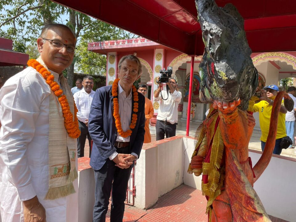सांसद ने महा जनसम्पर्क अभियान समेत अन्य कार्यक्रमों में भी की सहभागिता… – Vananchal 24TV Live – वनांचल 24TV लाइव